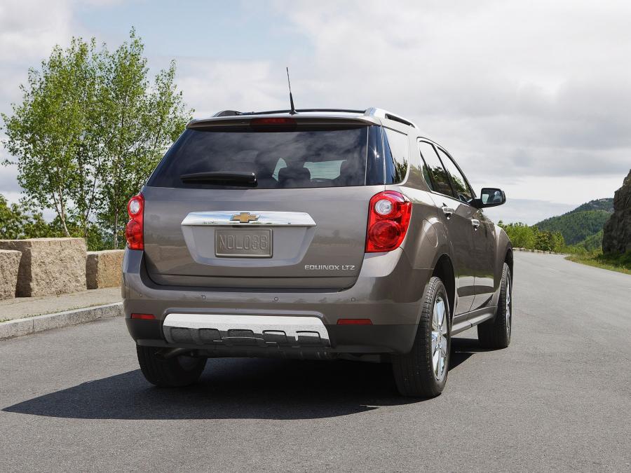  Chevrolet Equinox LTZ 2009 года  (фото 9 из 16)